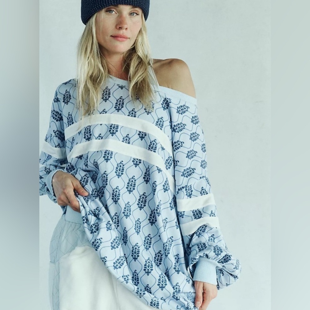 NWT Free People Movement Post Up Logo Layer -XS